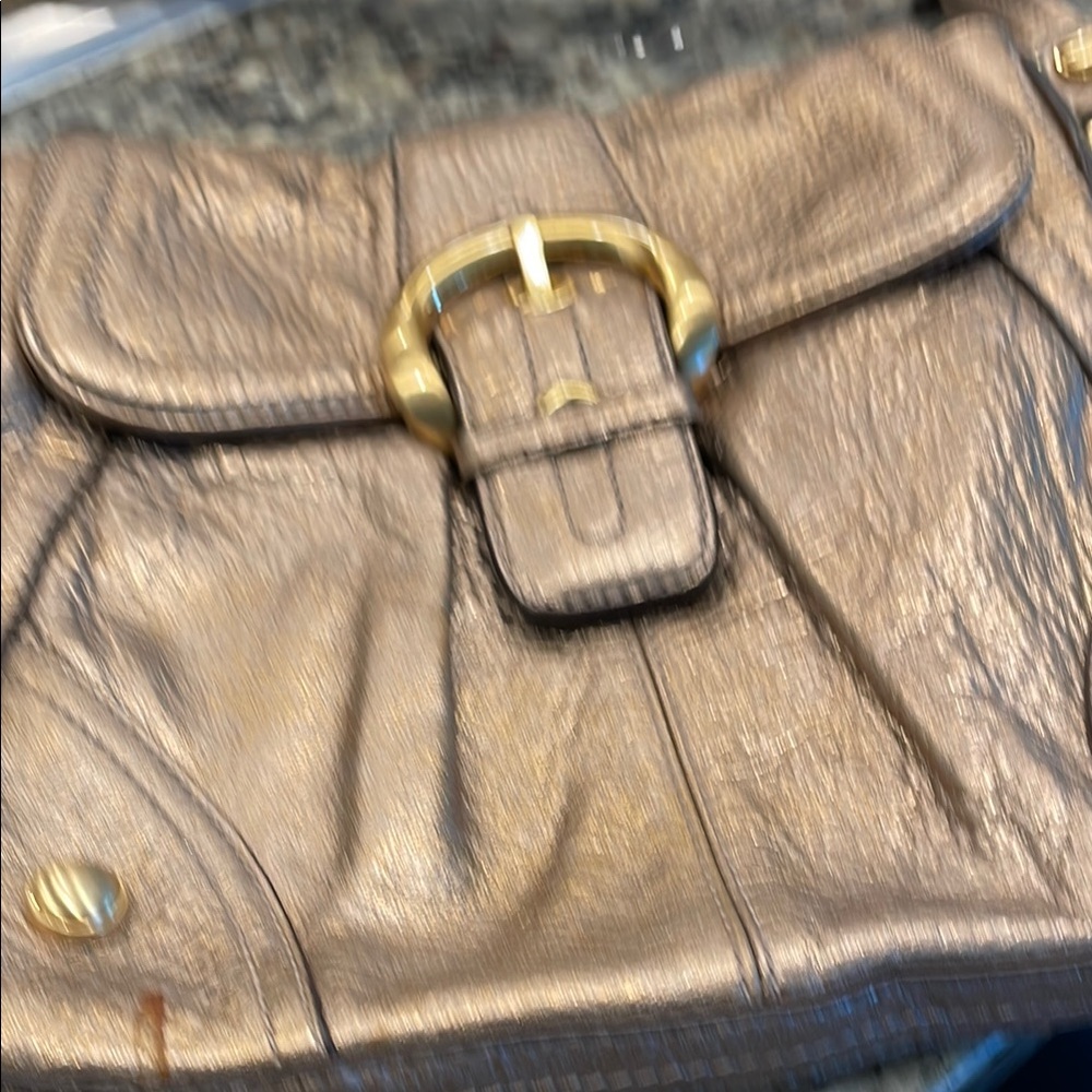 Makowsky Elegant Gold Women's crossbody
